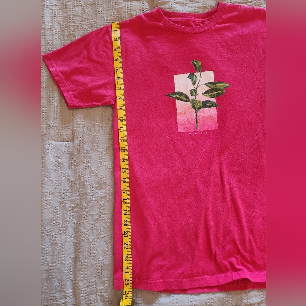 Vans pink t-shirt